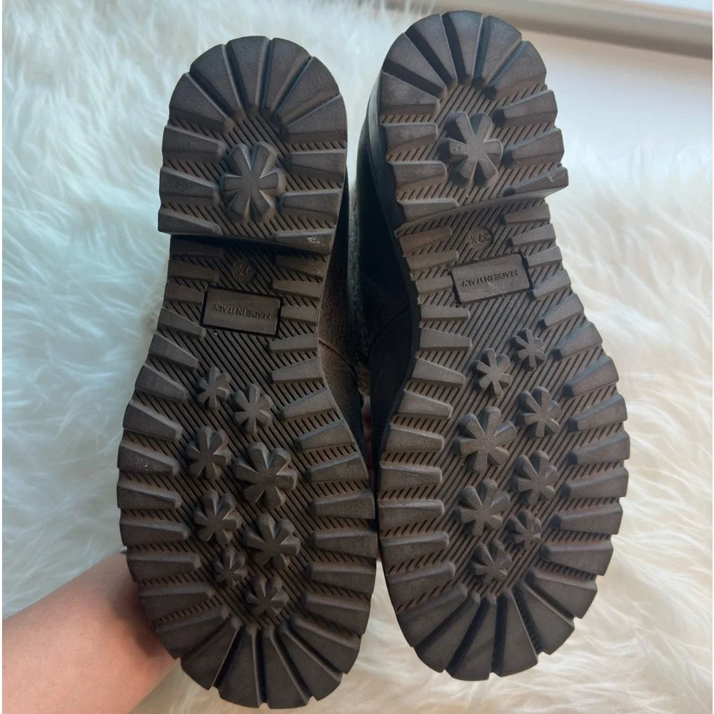 Barney’s New York boots - Picture 7 of 14